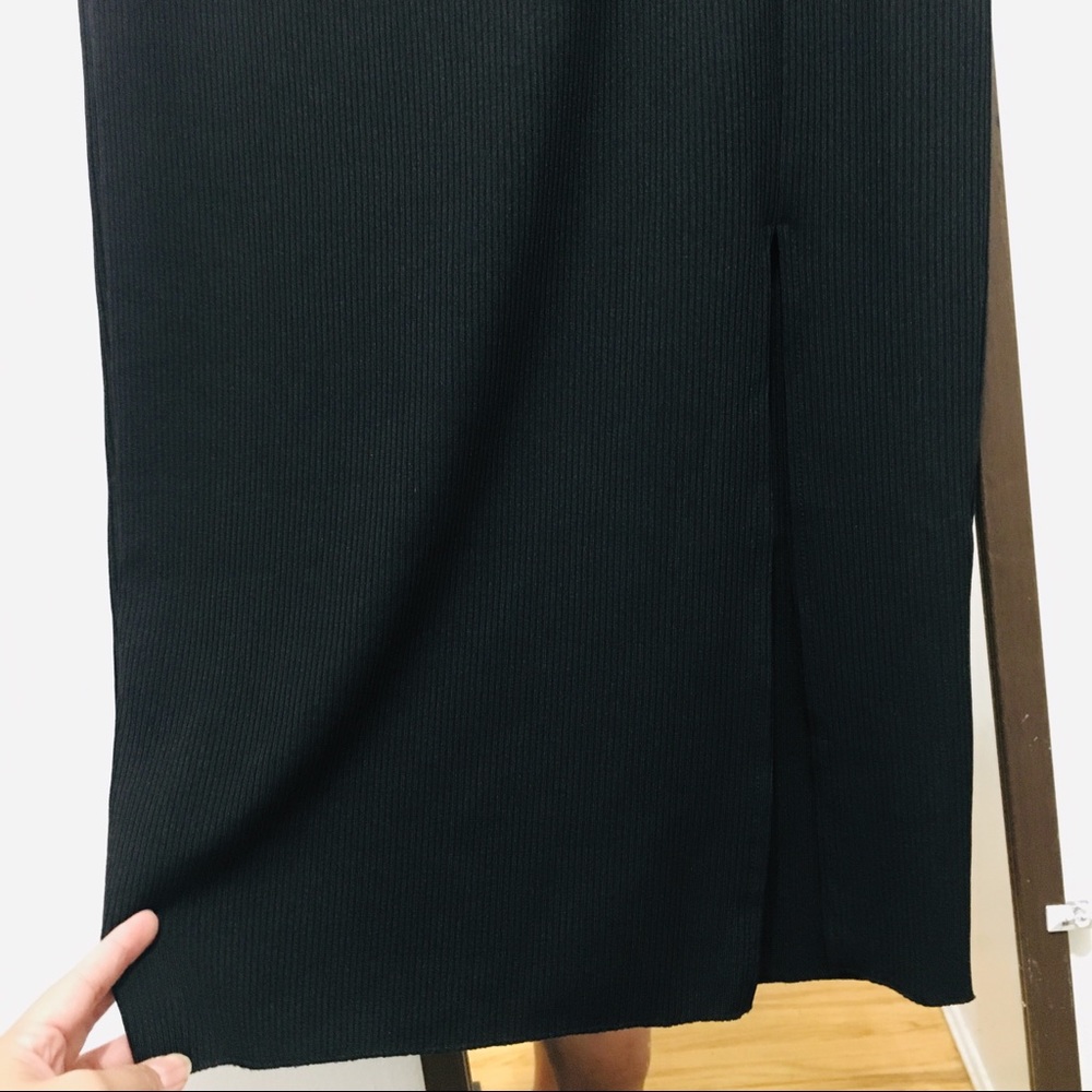 H&M High Waisted Side Slit Ribbed Midi Skirt - Black - Picture 2 of 4